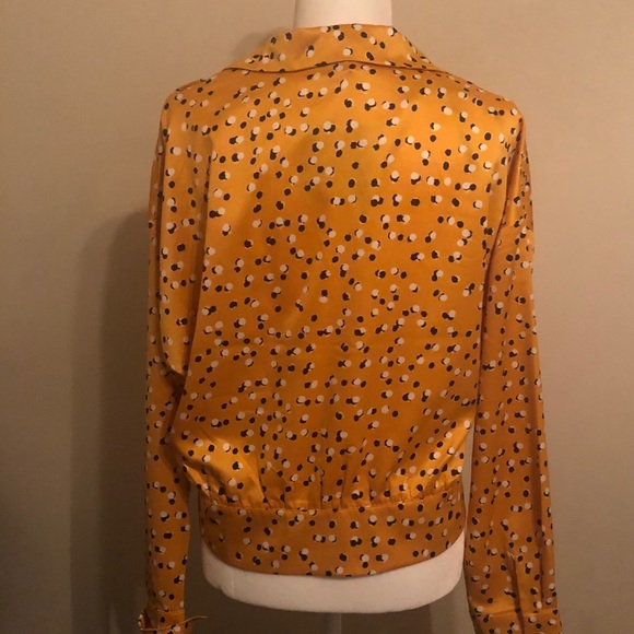 Top - Picture 4 of 6